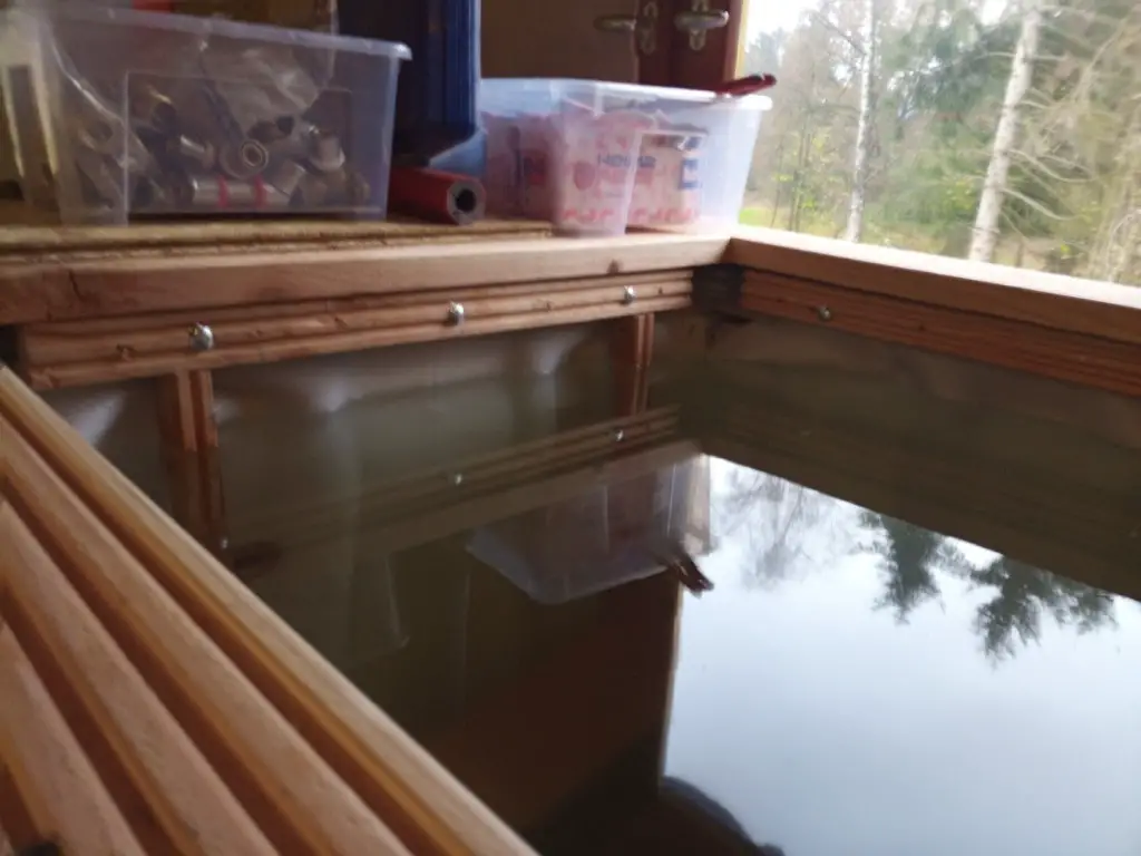 Tauchbecken Kaltwasserbecken selber bauen machen DIY IBC Regentank Fass Sauna Douglasie LED
