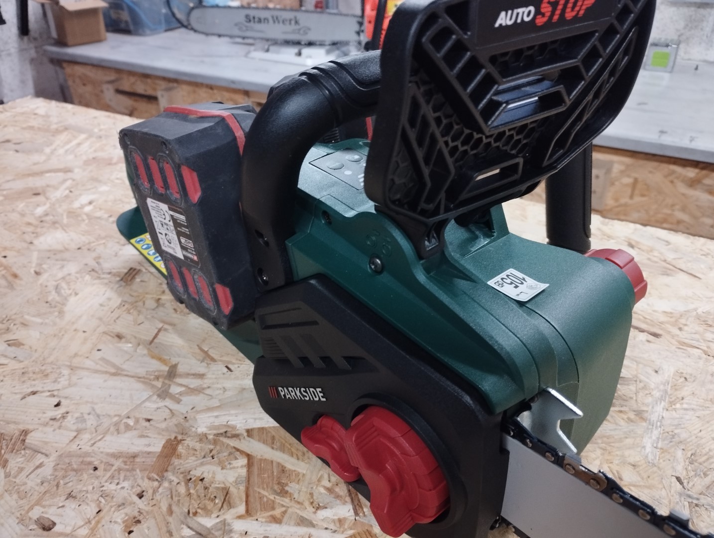 Motorsäge Akku Kettensäge 45cm Parkside 40V PKSA 40 Li B2 02