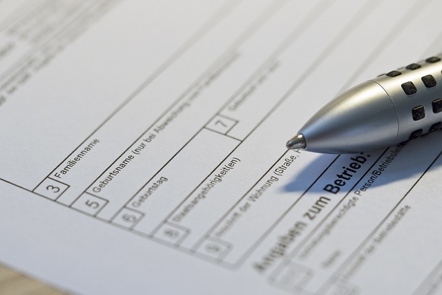 Balkonsolar Anmeldung Papierkram Behoerde Registrierung Pixabay