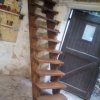 Bild von Treppe aus Holzbohlen