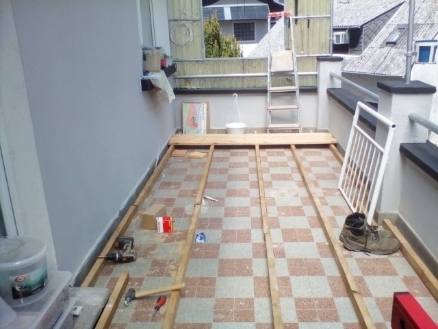 Bild von Balkon Douglasie Diele