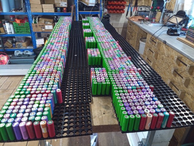 Bild von diy powerwall 18650 akkupack battery pack zellen liion