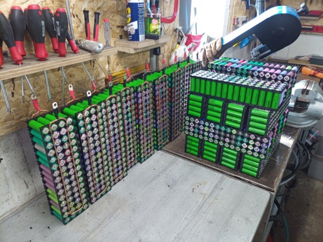 KW09_DIY_18650_Powerwall_Spind_fertig_03
