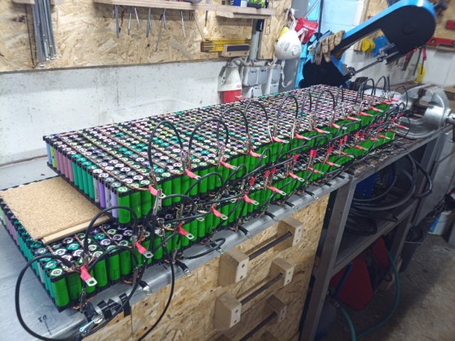 KW09_DIY_18650_Powerwall_Spind_fertig_09