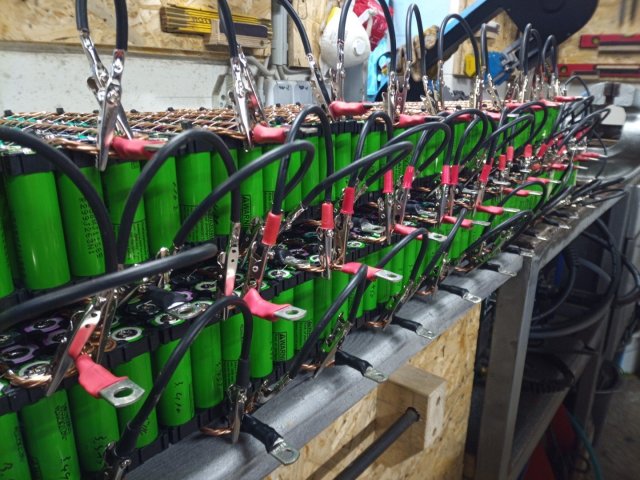 KW09_DIY_18650_Powerwall_Spind_fertig_10