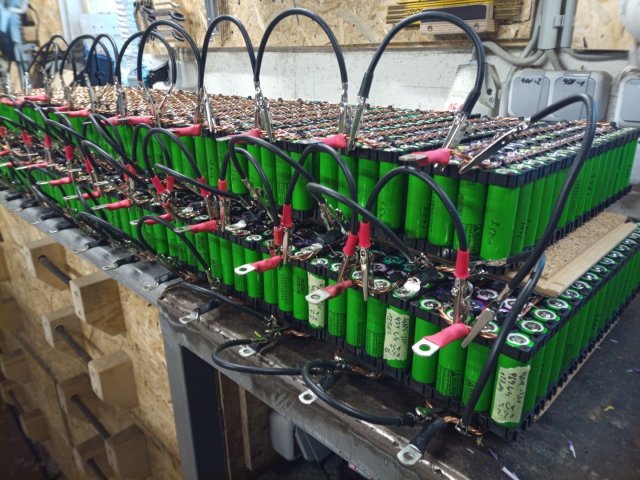 KW09_DIY_18650_Powerwall_Spind_fertig_11