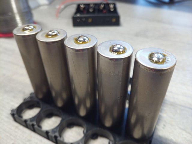 KW09_DIY_18650_Powerwall_Spind_fertig_16