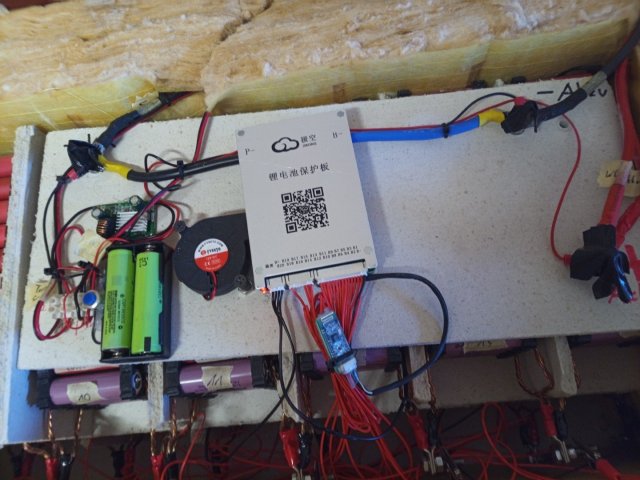 KW09_DIY_18650_Powerwall_Spind_fertig_51